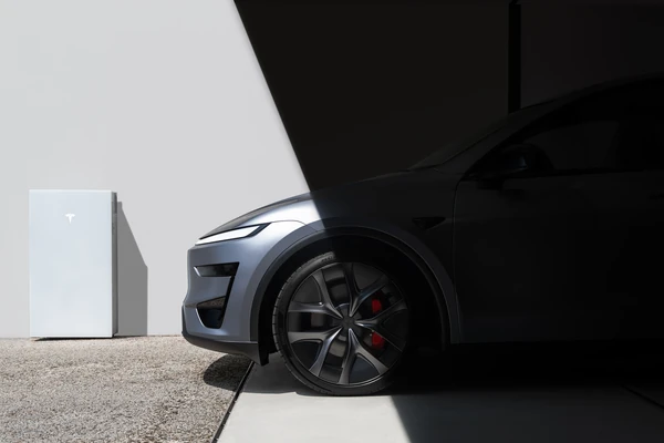 ¿Cuántos km pierdes por elegir las llantas grandes en un Tesla?