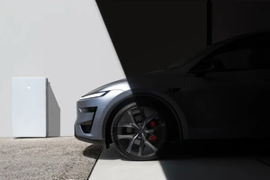 ¿Cuántos km pierdes por elegir las llantas grandes en un Tesla?