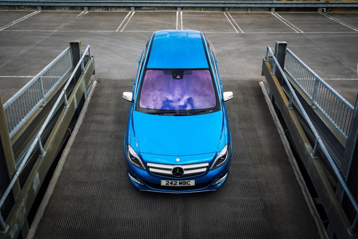 Mercedes-Benz Clase B Electric Drive 2014 con batería y sistema eléctrico de Tesla