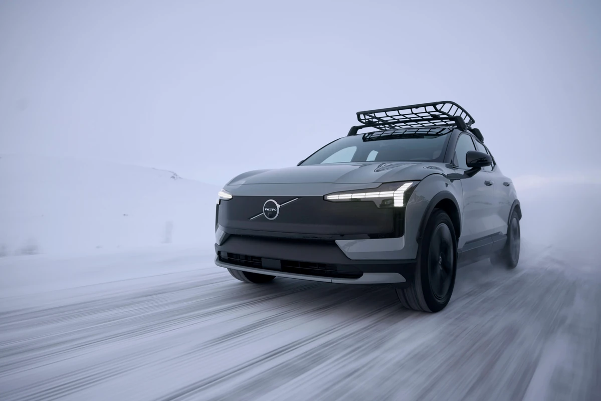 Volvo EX30 Cross Country