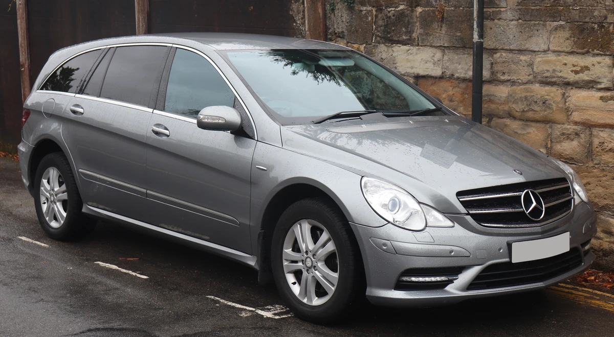Mercedes-Benz Clase R lanzado en 2005