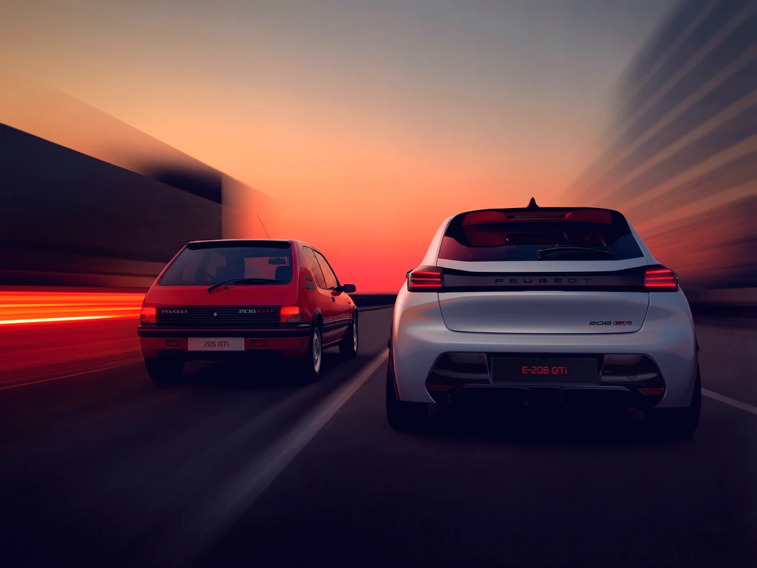 El E-208 GTi usa una plataforma de 400 voltios y acepta hasta 107 kW