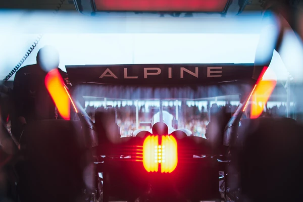 La jugada de Renault con Alpine: del circuito a la boutique