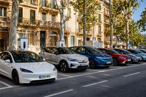 El coche eléctrico en España en el primer semestre de 2026: 64.805 matriculaciones y un mercado que crece un 36%