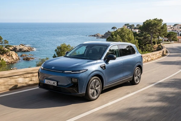 Leapmotor B10: el SUV eléctrico chino que llega con la red de Stellantis detrás