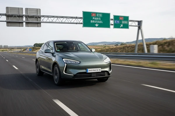 Seres 5: autonomía en autopista y consumo en un viaje de varios días