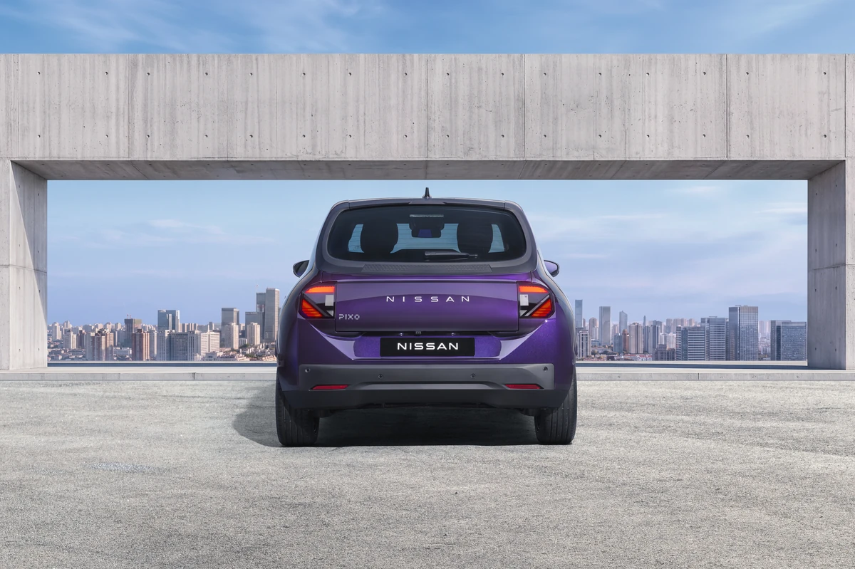 Nissan PIXO