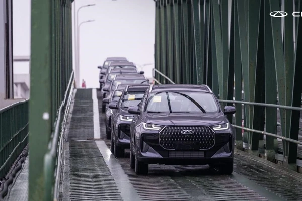Chery en España: Omoda, Jaecoo y Lepas son sus marcas; Ebro, su socio en Barcelona