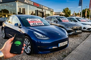 Coche eléctrico de segunda mano: cuánto se ahorra, qué garantías quedan y qué comprobar antes de firmar