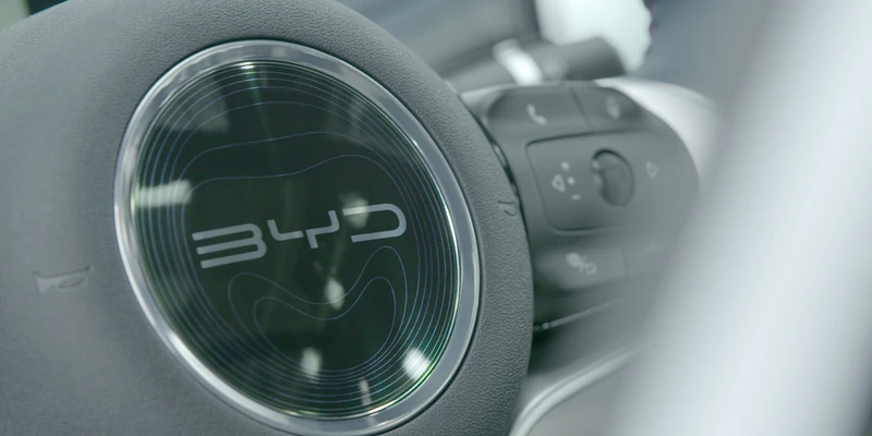 Imágen de fondo para el motor Dolphin Surf de BYD