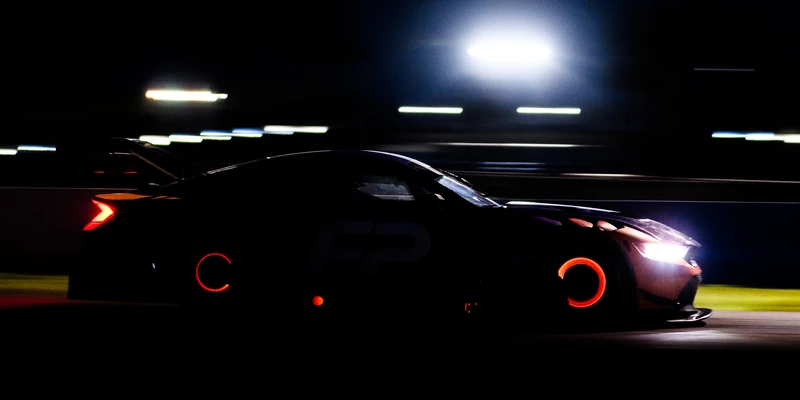 Imágen de fondo para el motor Mustang Mach-E de Ford
