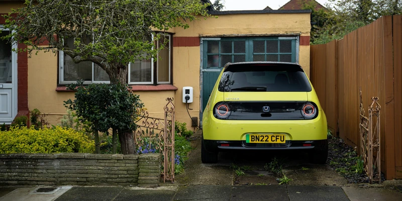 Interior Honda e:Ny1