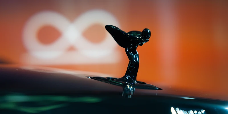 Carga Rolls-Royce SPECTRE