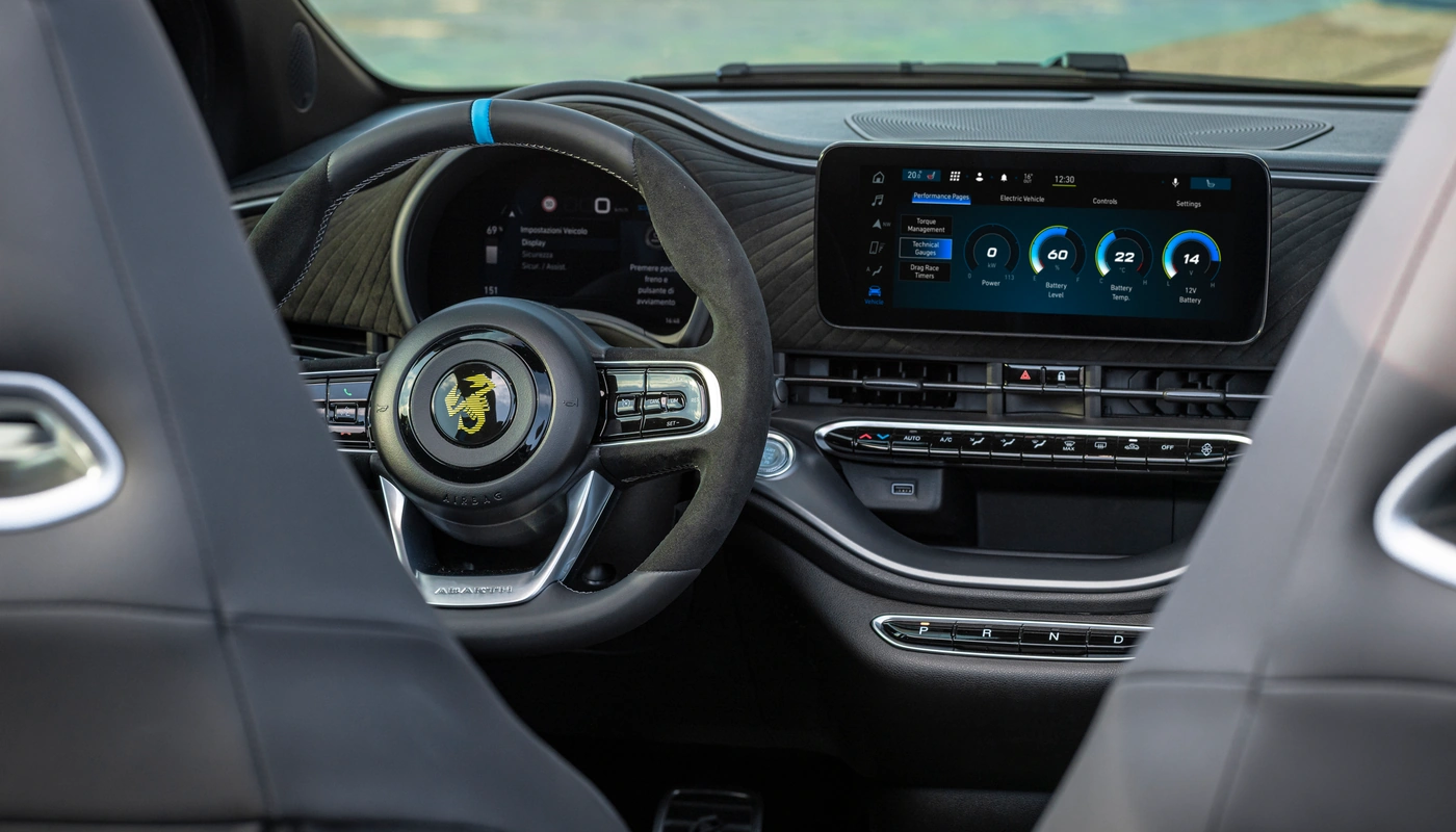 Abarth 500e Convertible - Interior Salpicadero Interior Pantalla Central