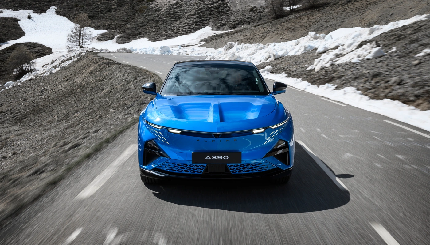 Alpine A390 - Contexto Entorno Real Contexto Conduciendo Exterior Frontal