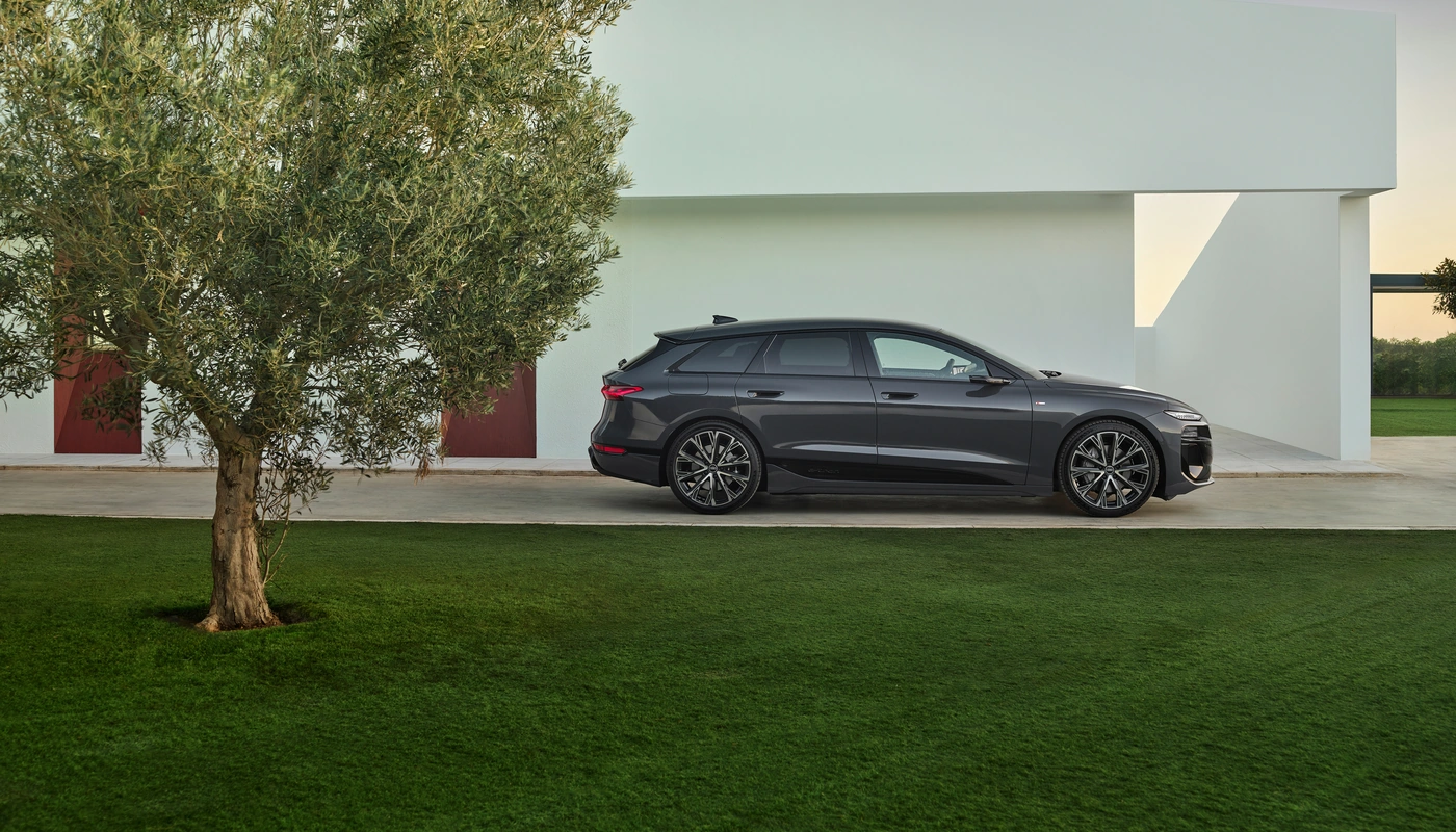 Audi A6 Avant E Tron - Contexto Entorno Real Contexto Aparcado Exterior Lateral Derecha