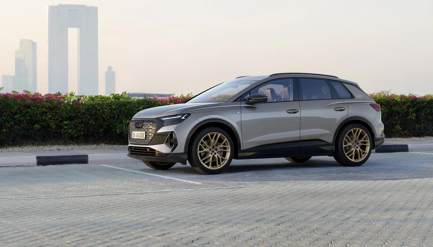 Audi Q4 E Tron - Contexto Entorno Real Contexto Aparcado Exterior Lateral Izquierda