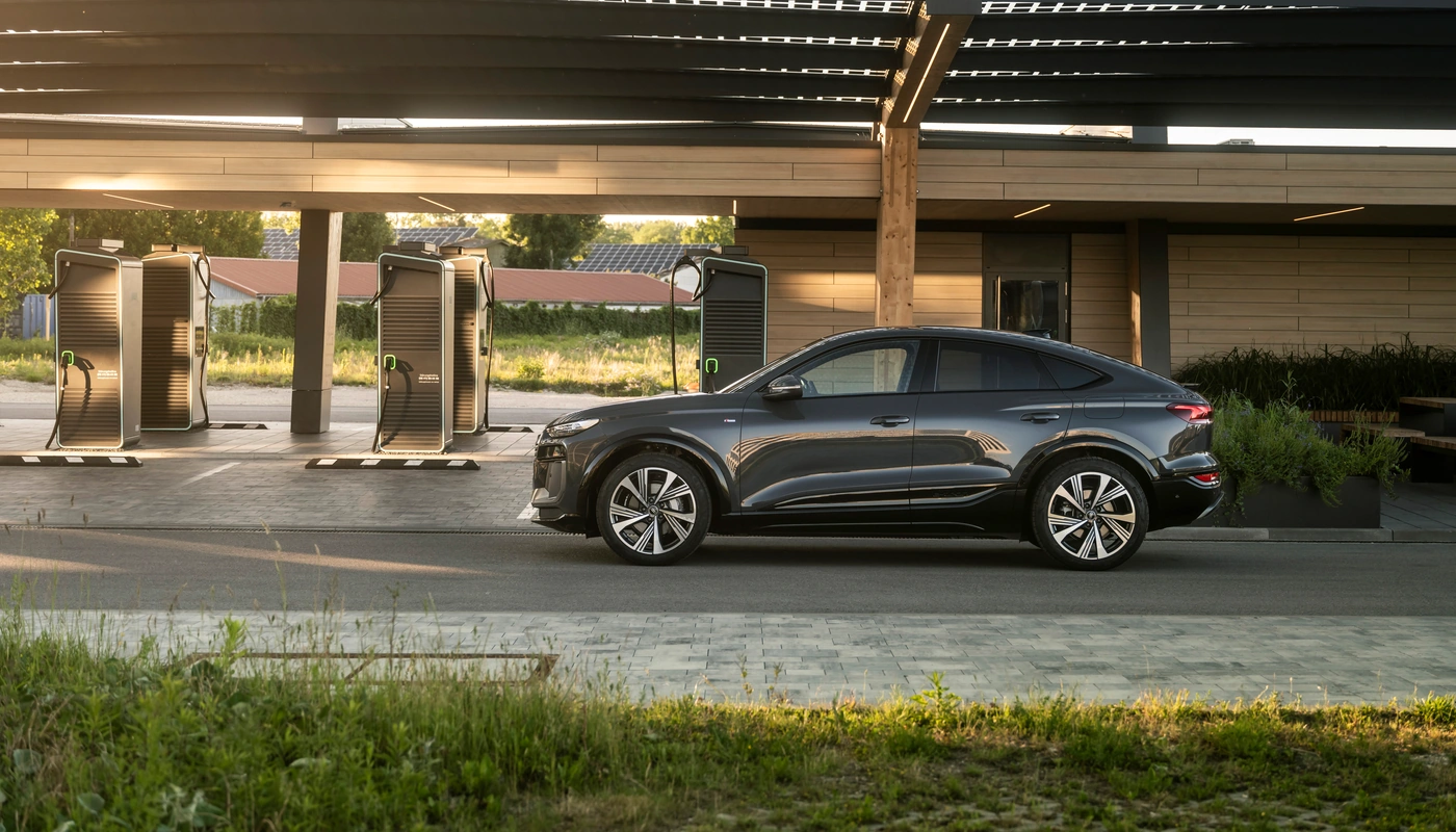 Audi Q6 Sportback E Tron - Carga Estacion