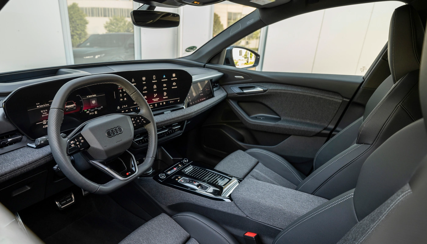 Audi Q6 Sportback E Tron - Interior Asientos Delanteros Interior Pantalla Central Interior Volante
