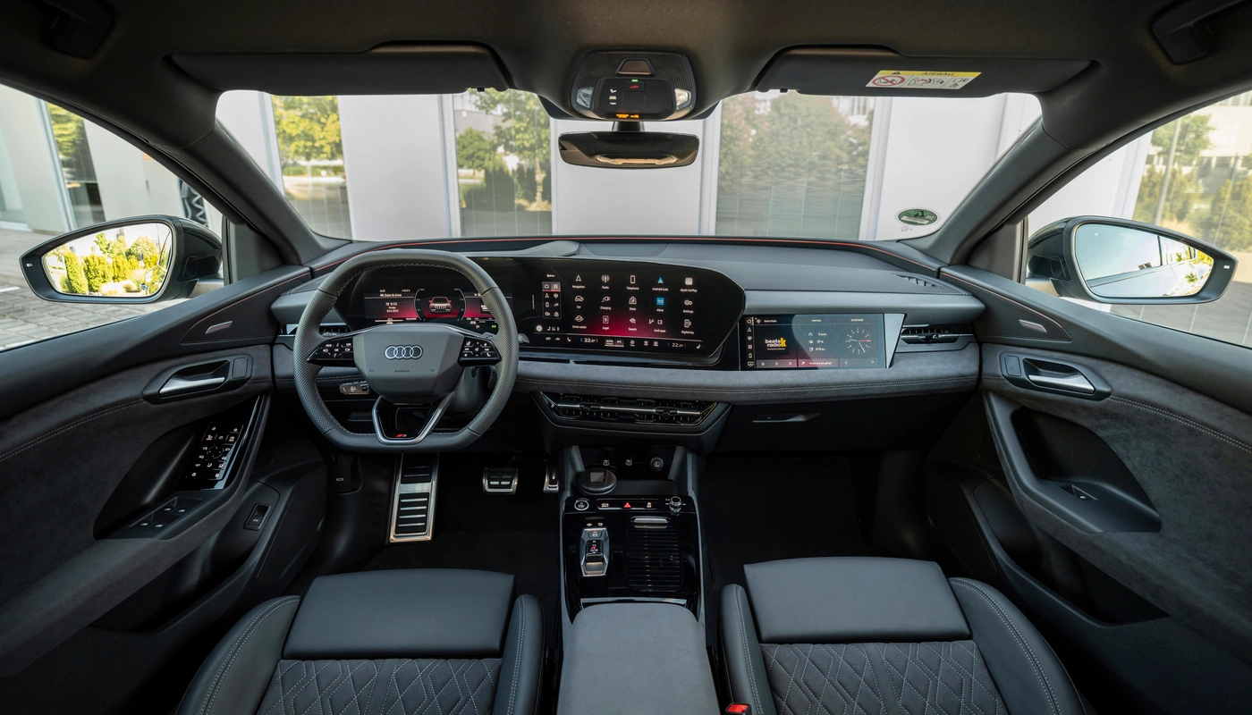 Audi Q6 Sportback E Tron - Interior Salpicadero Interior Asientos Delanteros Interior Pantalla Central Interior Volante