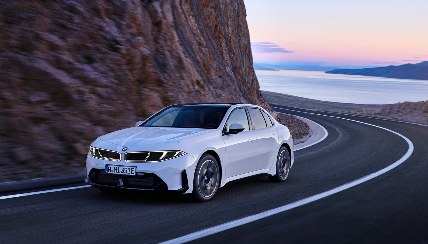 Bmw I3 - Contexto Entorno Real Contexto Conduciendo Exterior Frontal Izquierda