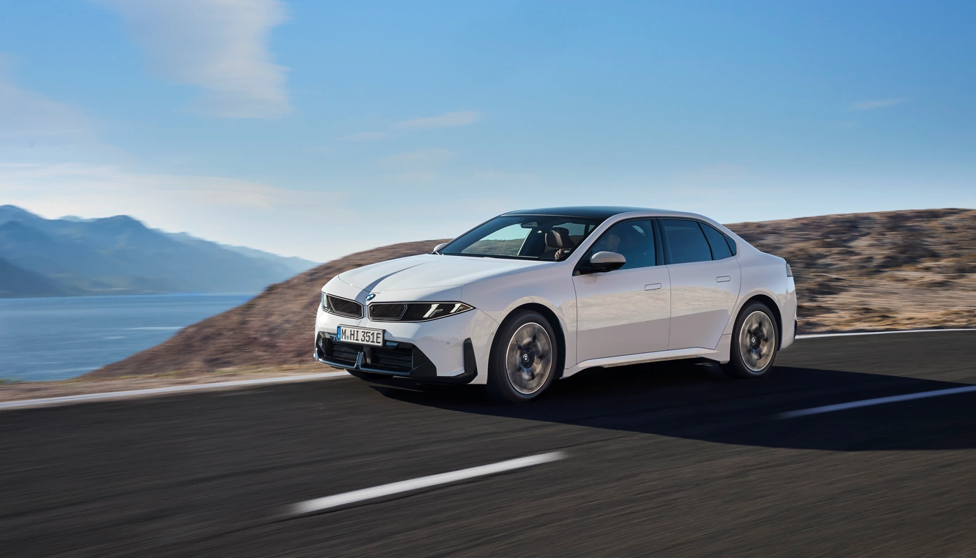 Bmw I3 - Contexto Entorno Real Contexto Conduciendo Exterior Frontal Izquierda Exterior Lateral Izquierda
