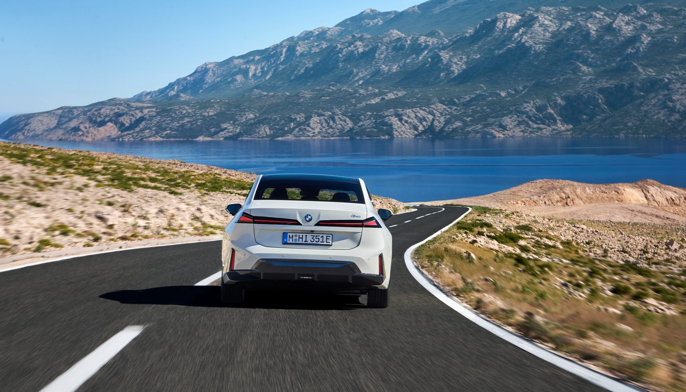Bmw I3 - Contexto Entorno Real Contexto Conduciendo Exterior Trasera