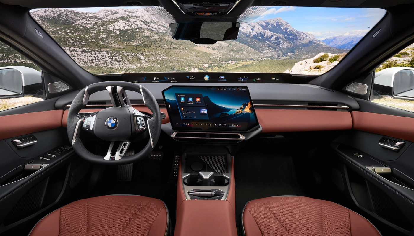 Bmw I3 - Exterior Frontal Izquierda Interior Salpicadero Interior Asientos Delanteros Interior Pantalla Central Interior Volante