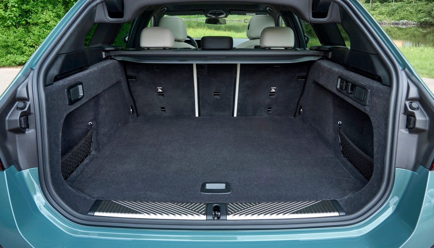 Bmw I5 Touring - Almacenamiento Maletero