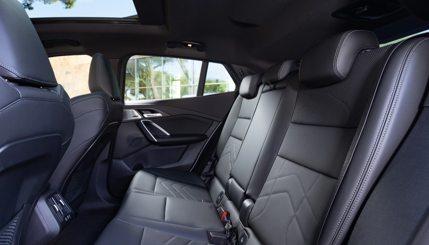 Bmw Ix2 - Interior Asientos Traseros