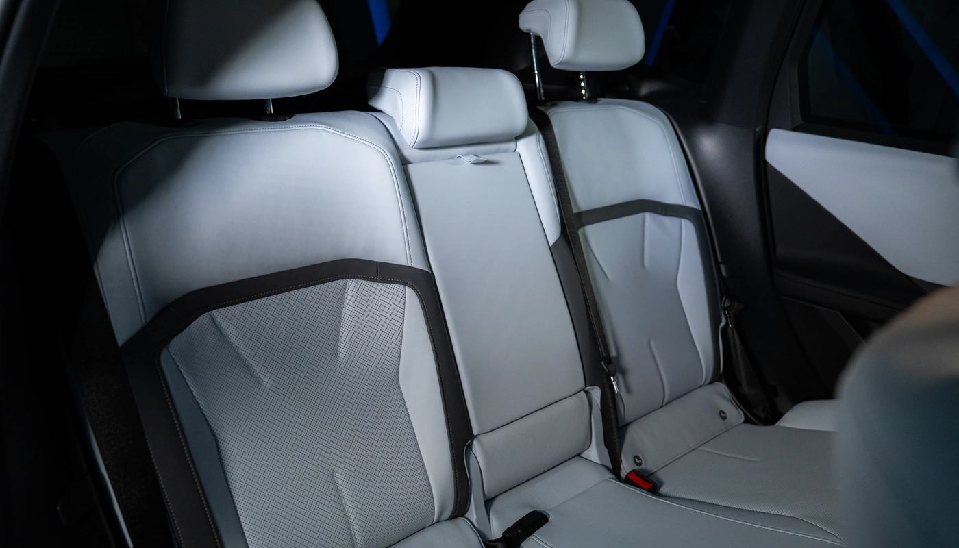 Bmw Ix3 - Interior Asientos Traseros