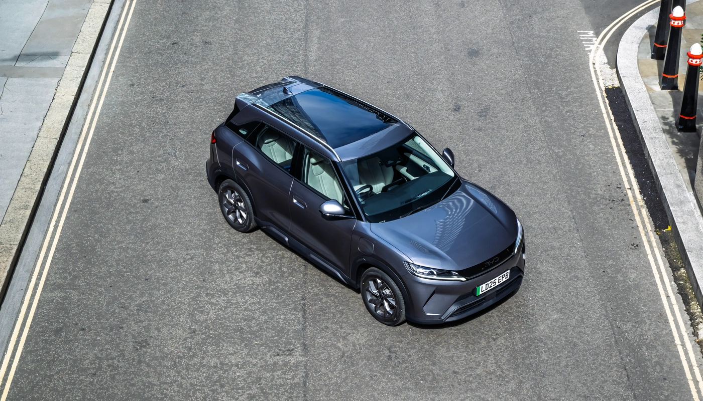 Byd Atto 2 - Contexto Entorno Real Contexto Aparcado Exterior Frontal Derecha Exterior Superior