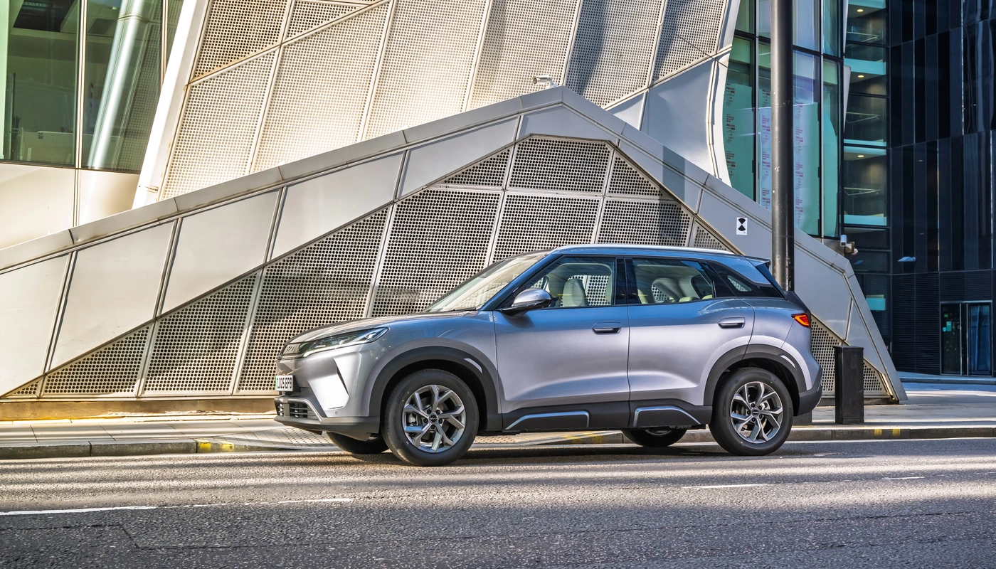 Byd Atto 2 - Contexto Entorno Real Contexto Aparcado Exterior Lateral Izquierda