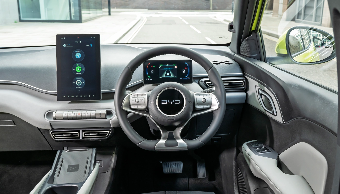 Byd Dolphin Surf - Interior Salpicadero Interior Pantalla Central Interior Volante