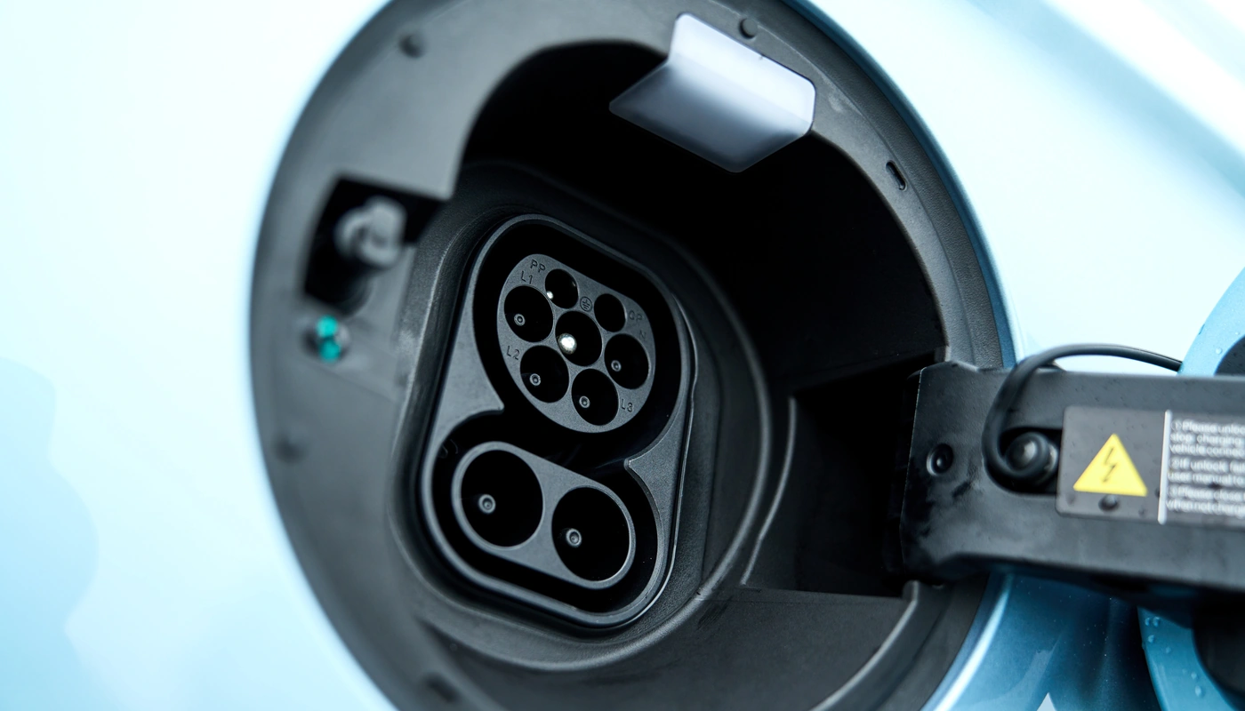 Byd Seal U - Carga Puerto Abierto