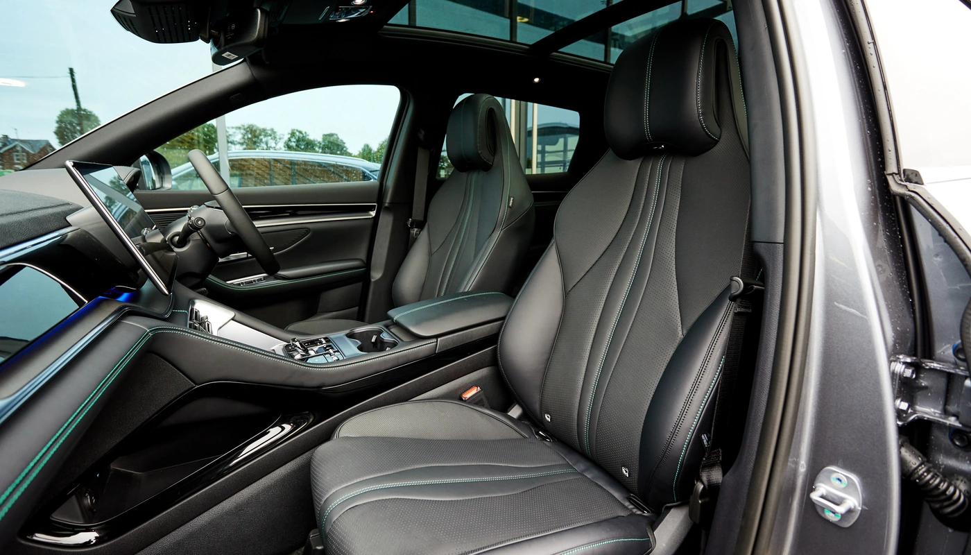 Byd Seal U - Interior Asientos Delanteros