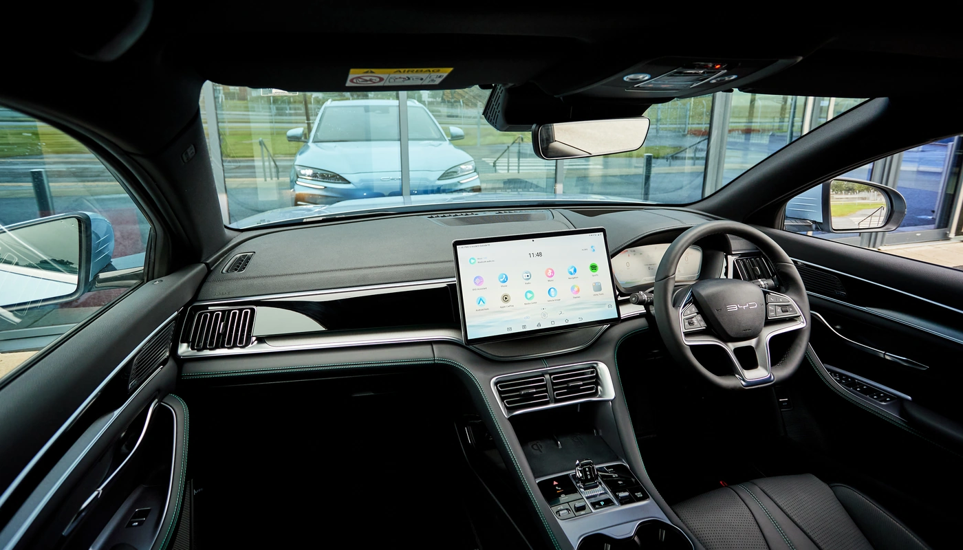 Byd Seal U - Interior Salpicadero Interior Pantalla Central Interior Volante