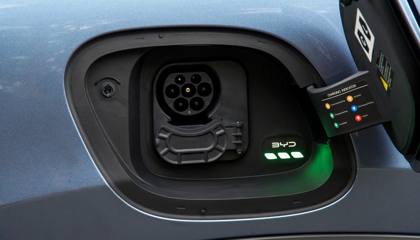 Byd Sealion 7 - Carga Puerto Abierto