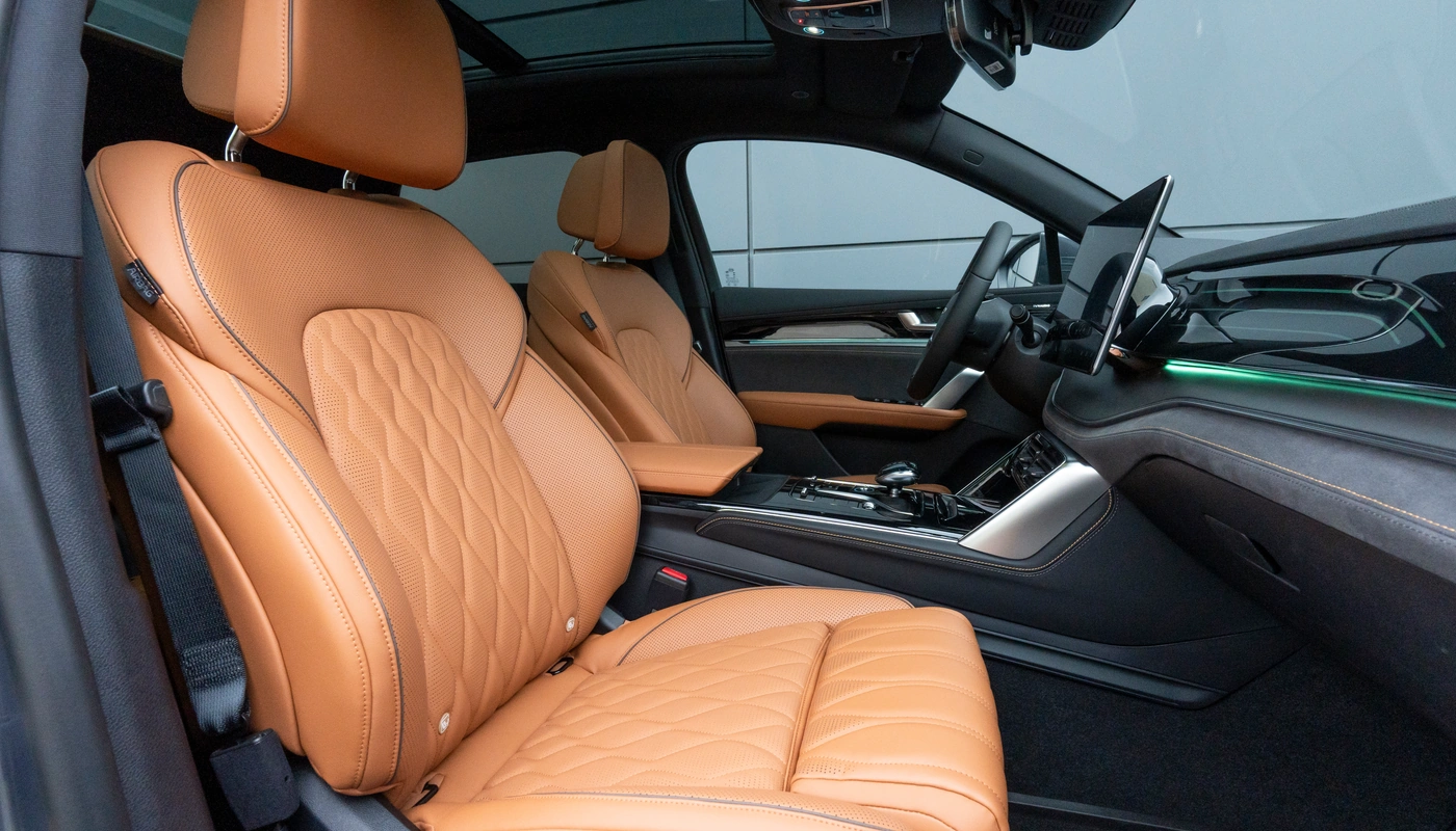 Byd Tang - Interior Asientos Delanteros