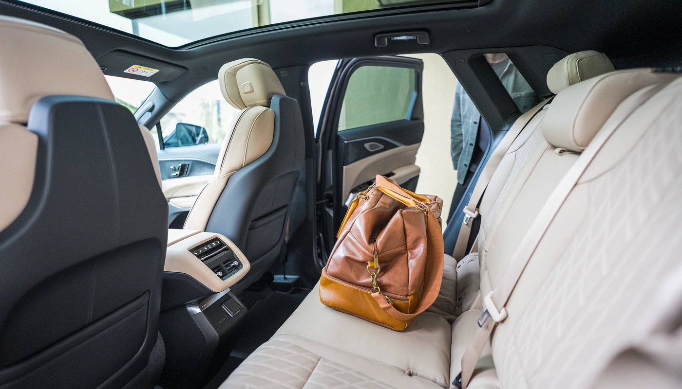 Cadillac Lyriq - Interior Asientos Traseros