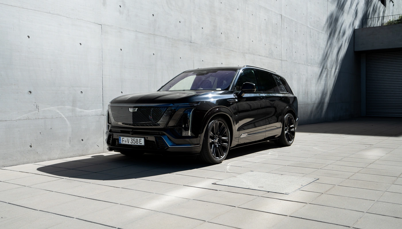 Cadillac Vistiq - Contexto Entorno Real Contexto Aparcado Exterior Frontal Izquierda