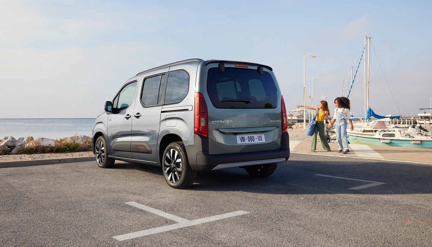 Citroen E Berlingo - Contexto Entorno Real Contexto Aparcado Exterior Trasera Derecha