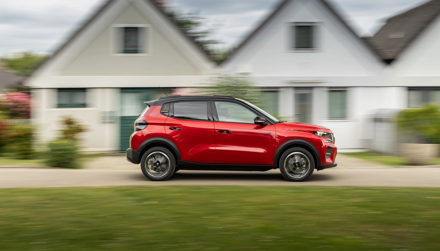 Citroen E C3 - Contexto Entorno Real Contexto Conduciendo Exterior Lateral Derecha