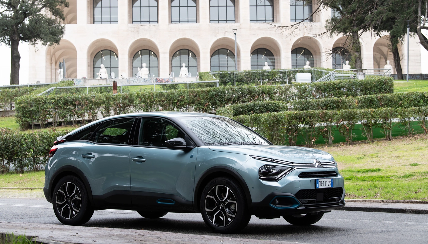 Citroen E C4 - Contexto Entorno Real Contexto Aparcado Exterior Lateral Derecha