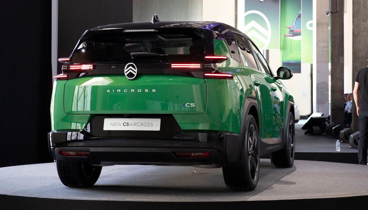 Citroen E C5 Aircross - Contexto Entorno Real Contexto Aparcado Exterior Trasera