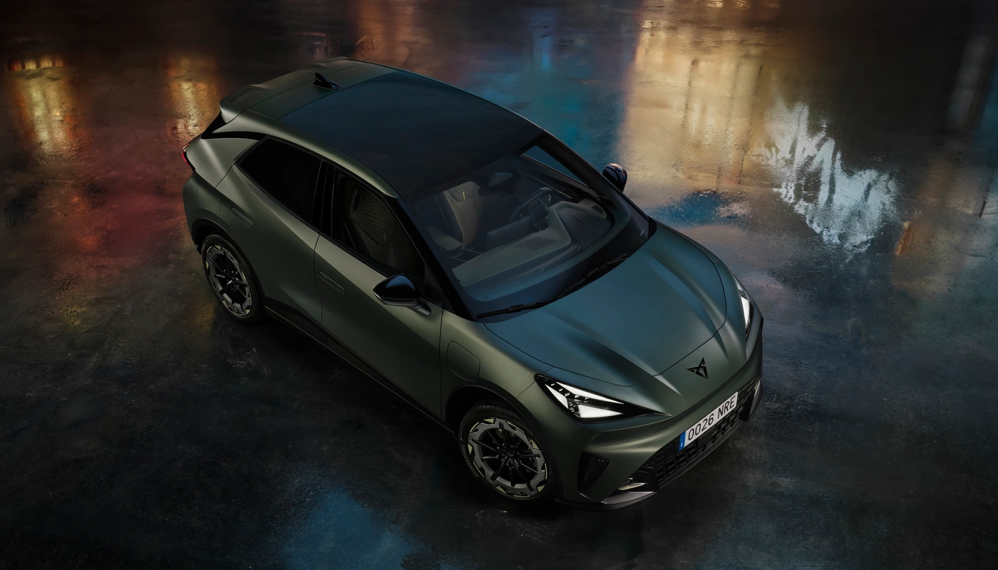 Cupra Raval - Contexto Estudio Contexto Aparcado Exterior Frontal Derecha Exterior Lateral Derecha Exterior Superior