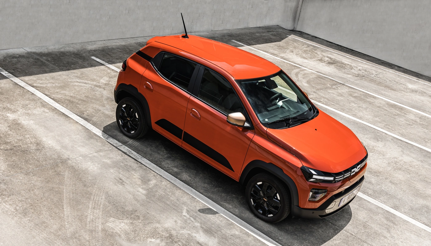 Dacia Spring - Contexto Entorno Real Contexto Aparcado Exterior Lateral Derecha Exterior Superior