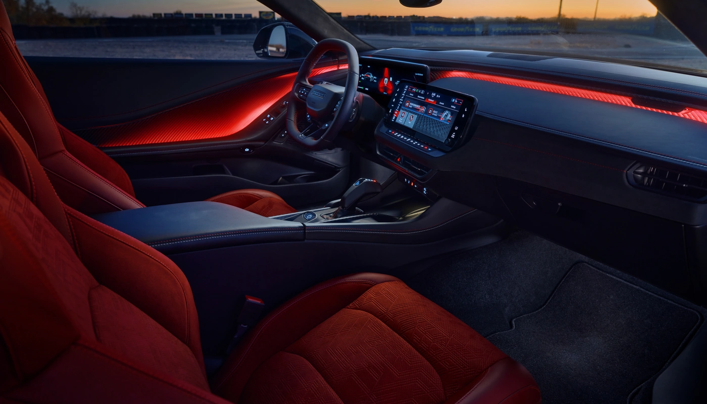 Dodge Charger 4 Door - Interior Salpicadero Interior Asientos Delanteros Interior Pantalla Central Interior Volante Interior Detalle