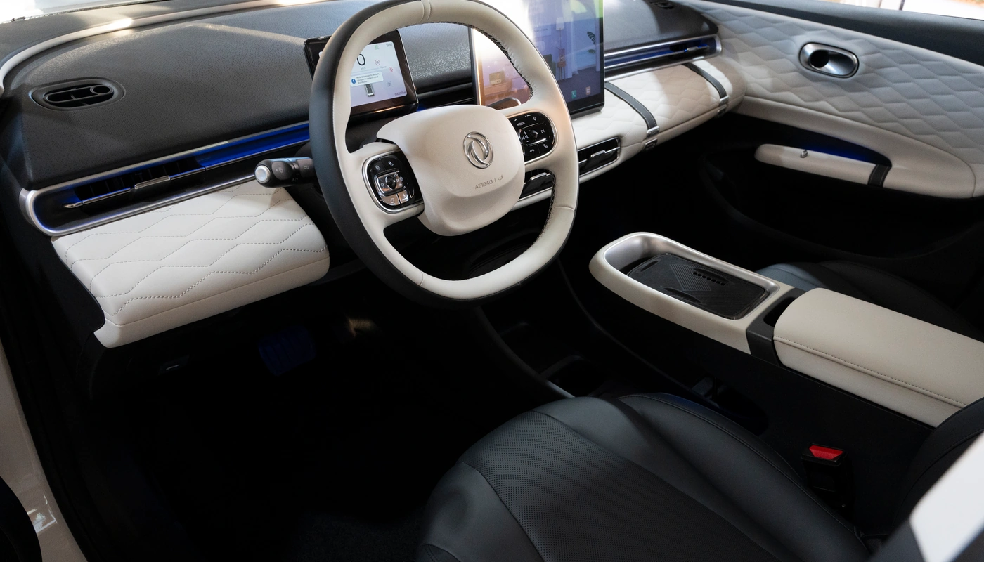 Dongfeng Box - Interior Volante