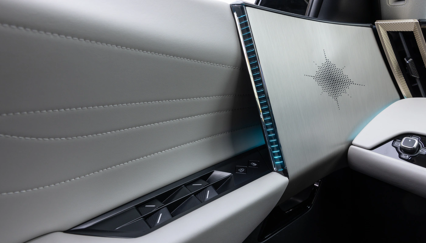 Ds N8 - Interior Detalle